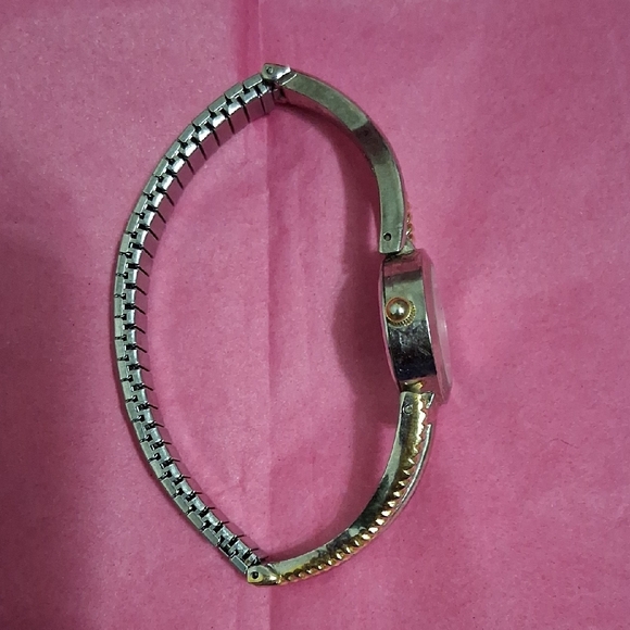 Chic Two-Tone Women's Watch - Picture 3 of 7